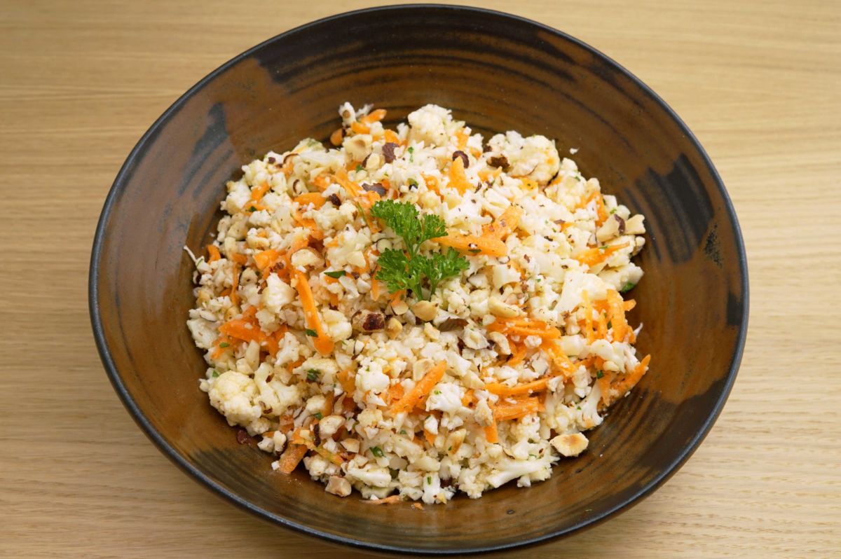 Haselnuss-Karfiol-Salat