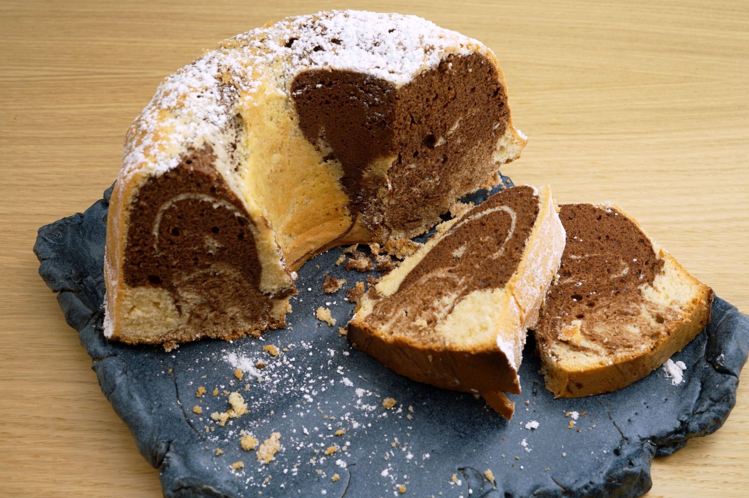 Marmor-Mohn-Gugelhupf mit Fandler Mohnöl