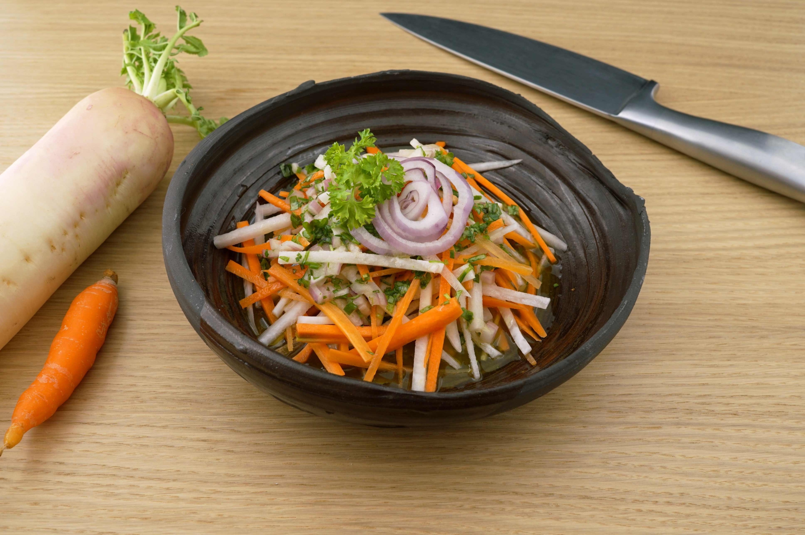 Rezept für Karotten-Rüben-Salat mit Camelinaöl