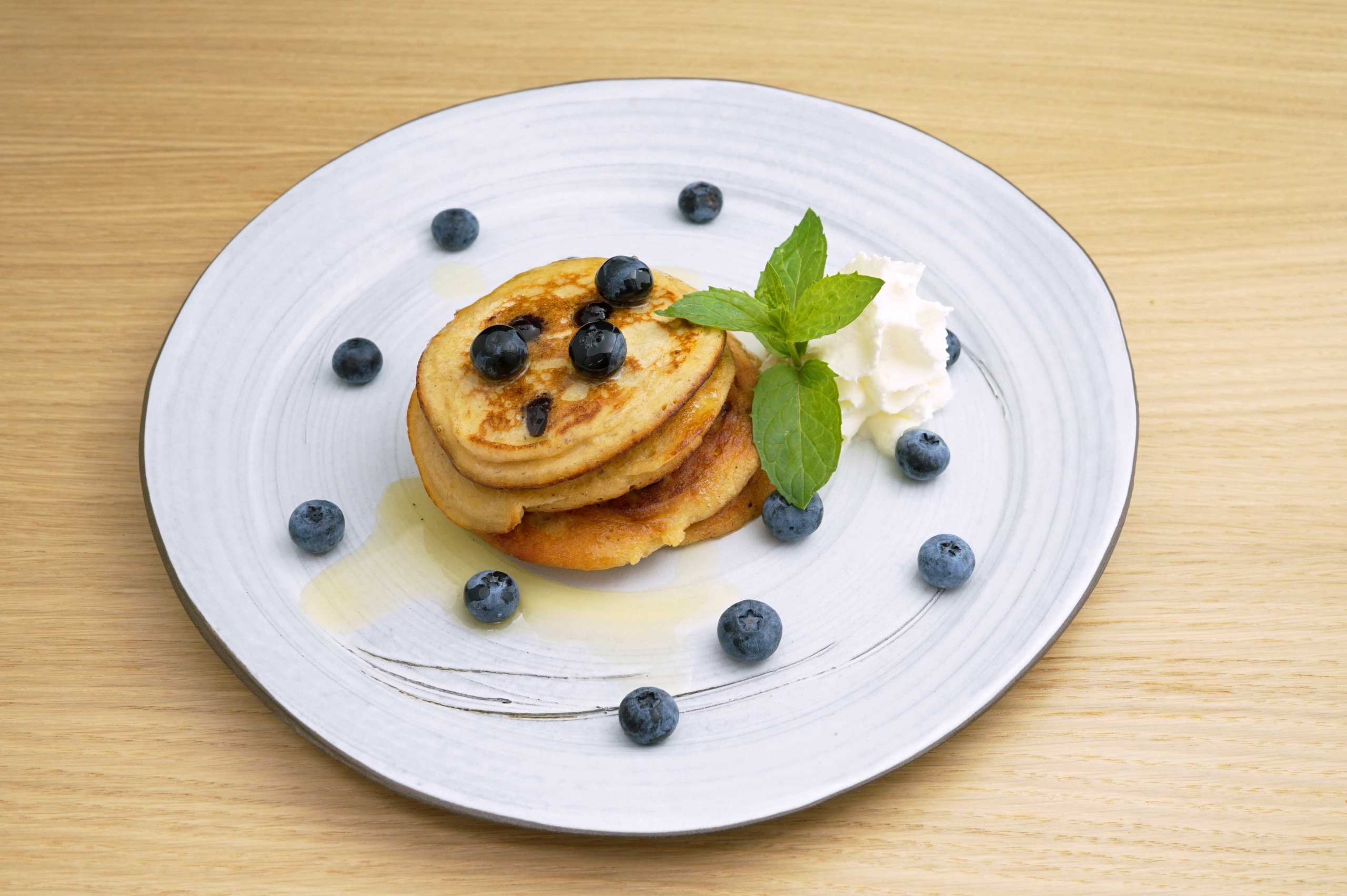 Heidel­beer-Pan­cakes