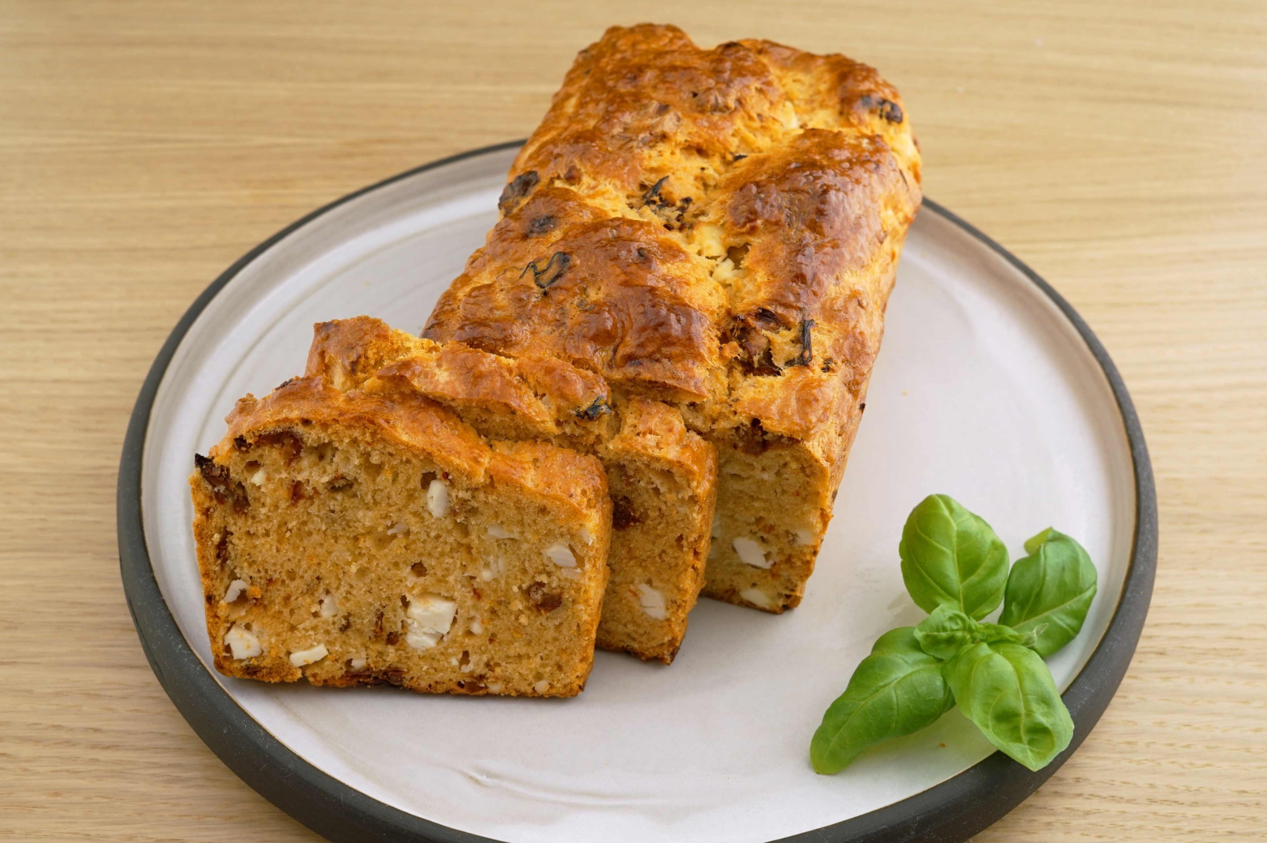 Schafkäse-Tomaten-Brot