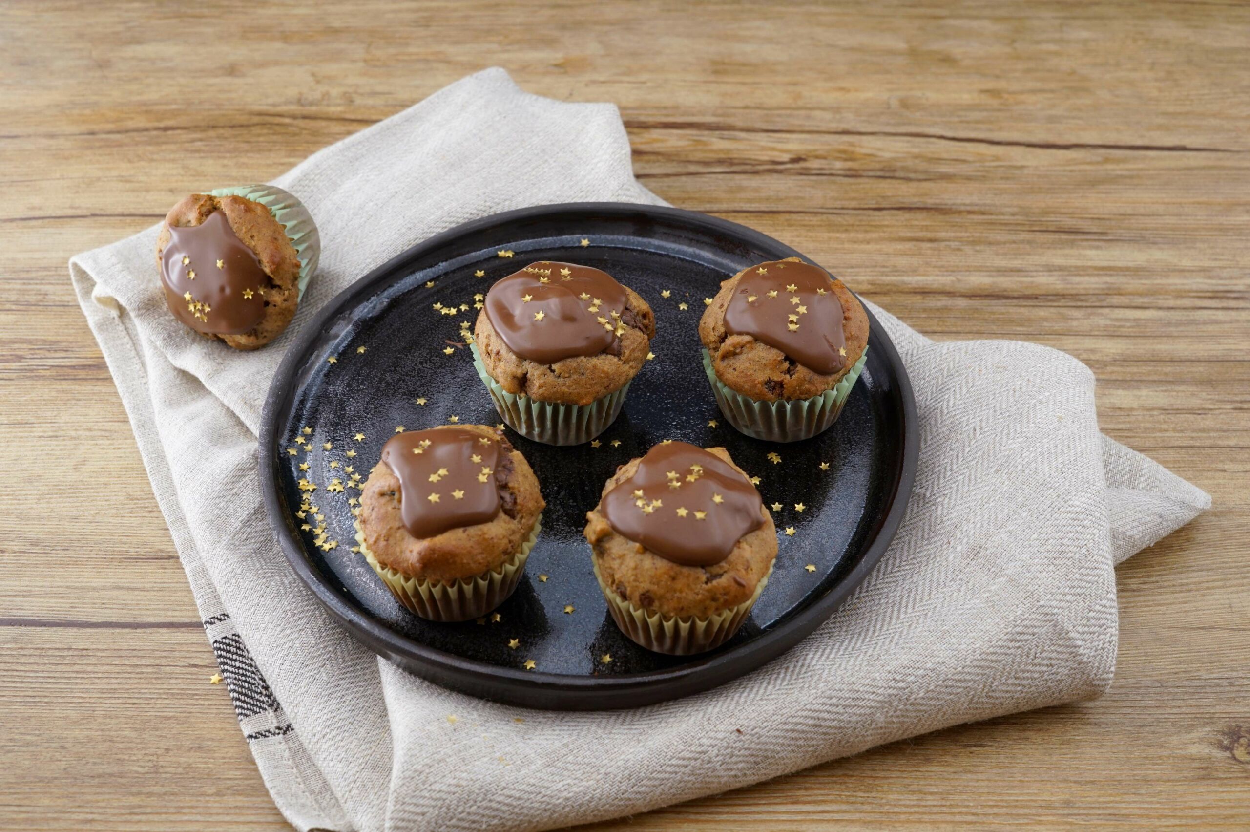 Weihnachtsmuffins mit Bio-Zwetschkenkernöl