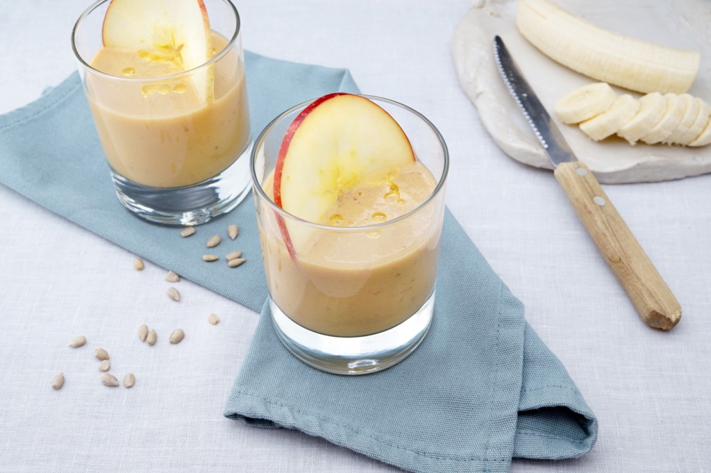 Früchte-Smoothie mit Leinöl